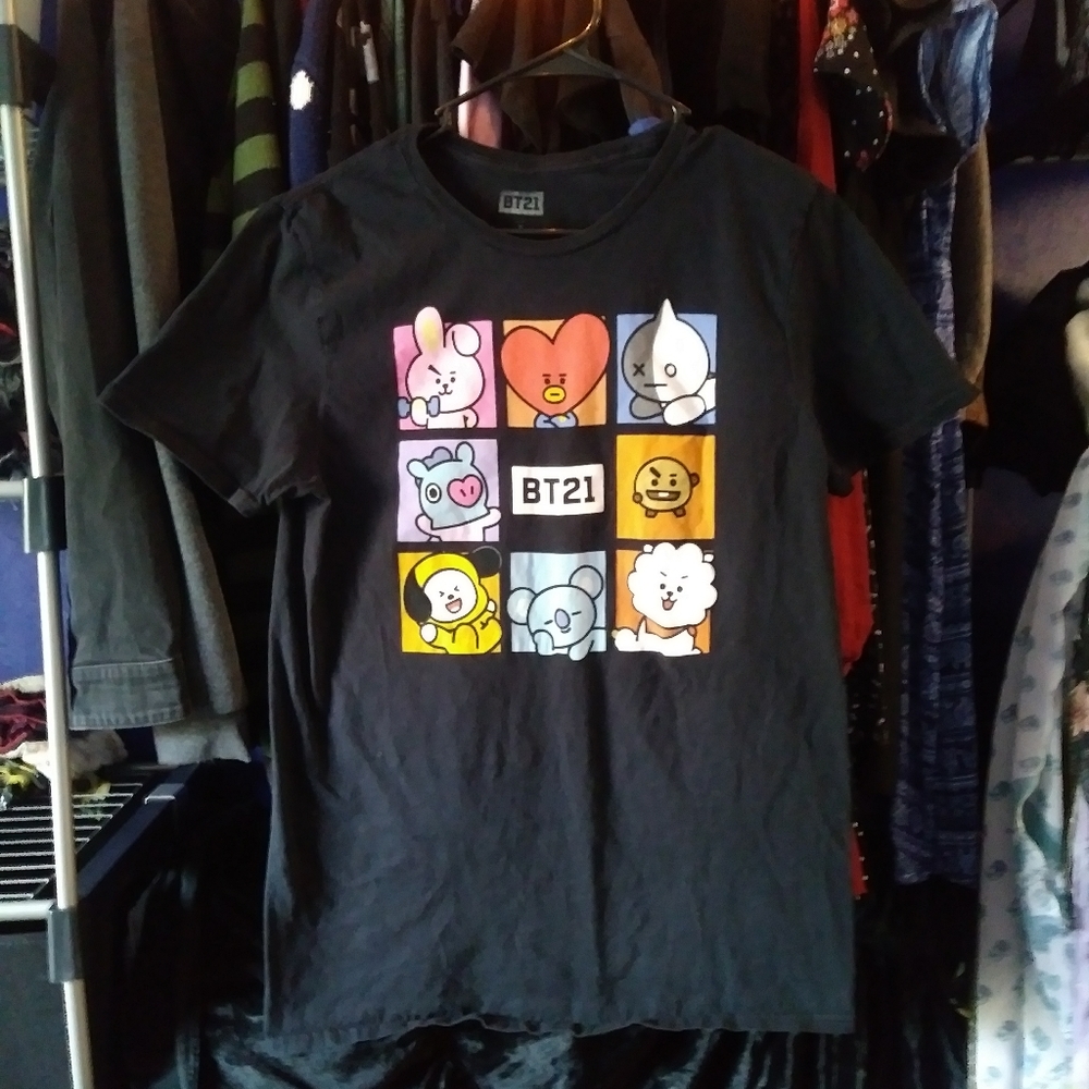 BT21 BTS Mens Black T Shirt Medium